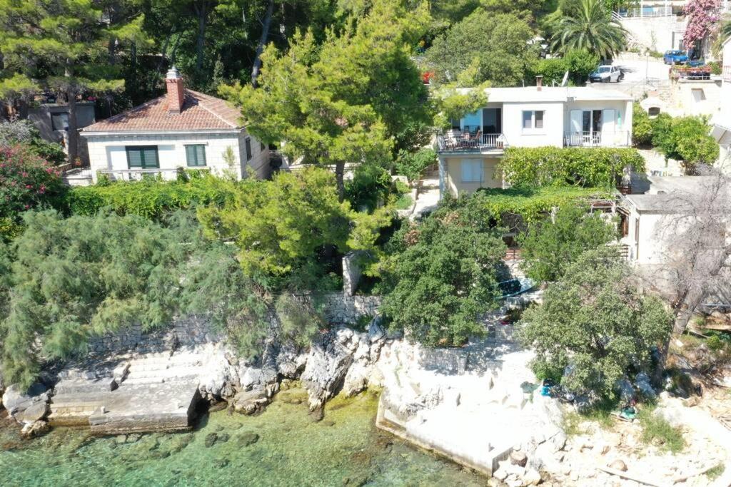 Mljet 4 You - Seafront Apartment Sobra Exteriör bild